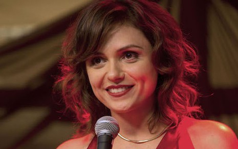 Monica Iozzi é a ambiciosa Raquel no filme A Comédia Divina, que estreia nesta quinta (19) - Divulgação