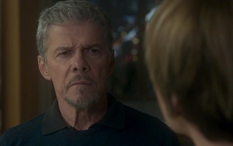 José Mayer (Tião) em cena de A Lei do Amor; vilão usa a filha para atingir a mulher - Reprodução/TV Globo