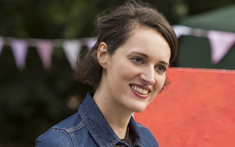 Phoebe Waller-Bridge em cena da série Fleabag