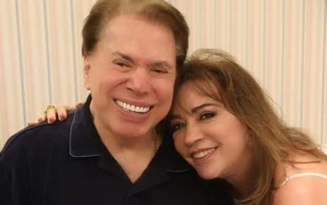 Silvio Santos e Iris Abravanel em momento sorridente