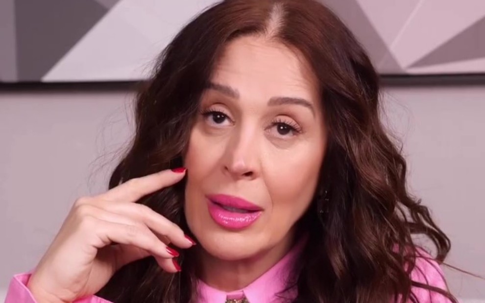 Claudia Raia ao rebater, no Instagram, críticas a respeito da gravidez