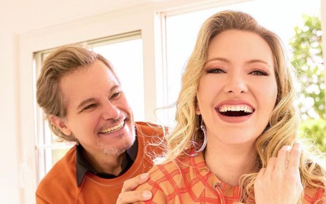 Foto do ator Edson Celulari e sua mulher, Karin Roepke, em foto publicada no Instagram