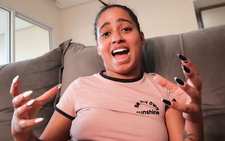 Imagem de MC Loma em vídeo no YouTube