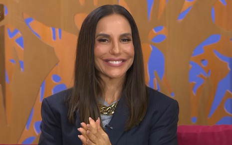 Ivete Sangalo durante entrevista ao Saia Justa, do GNT