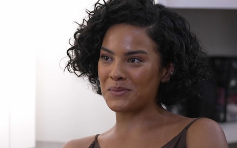 Bella Campos como Maria de Fátima no remake de Vale Tudo, da Globo