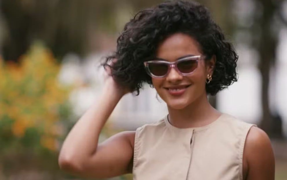 Bella Campos como Maria de Fátima no remake de Vale Tudo, da Globo
