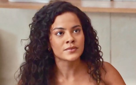 Bella Campos como Maria de Fátima no remake de Vale Tudo, da Globo