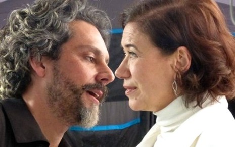 Alexandre Nero (José Alfredo) em cena com Lilia Cabral (Maria Marta) em Império, da Globo  - Reprodução/TV Globo