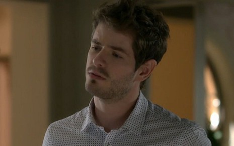 Benjamin (Maurício Destri) enfrentará o rival para conseguir ver a amada em I Love Paraisópolis - Reprodução/TV Globo